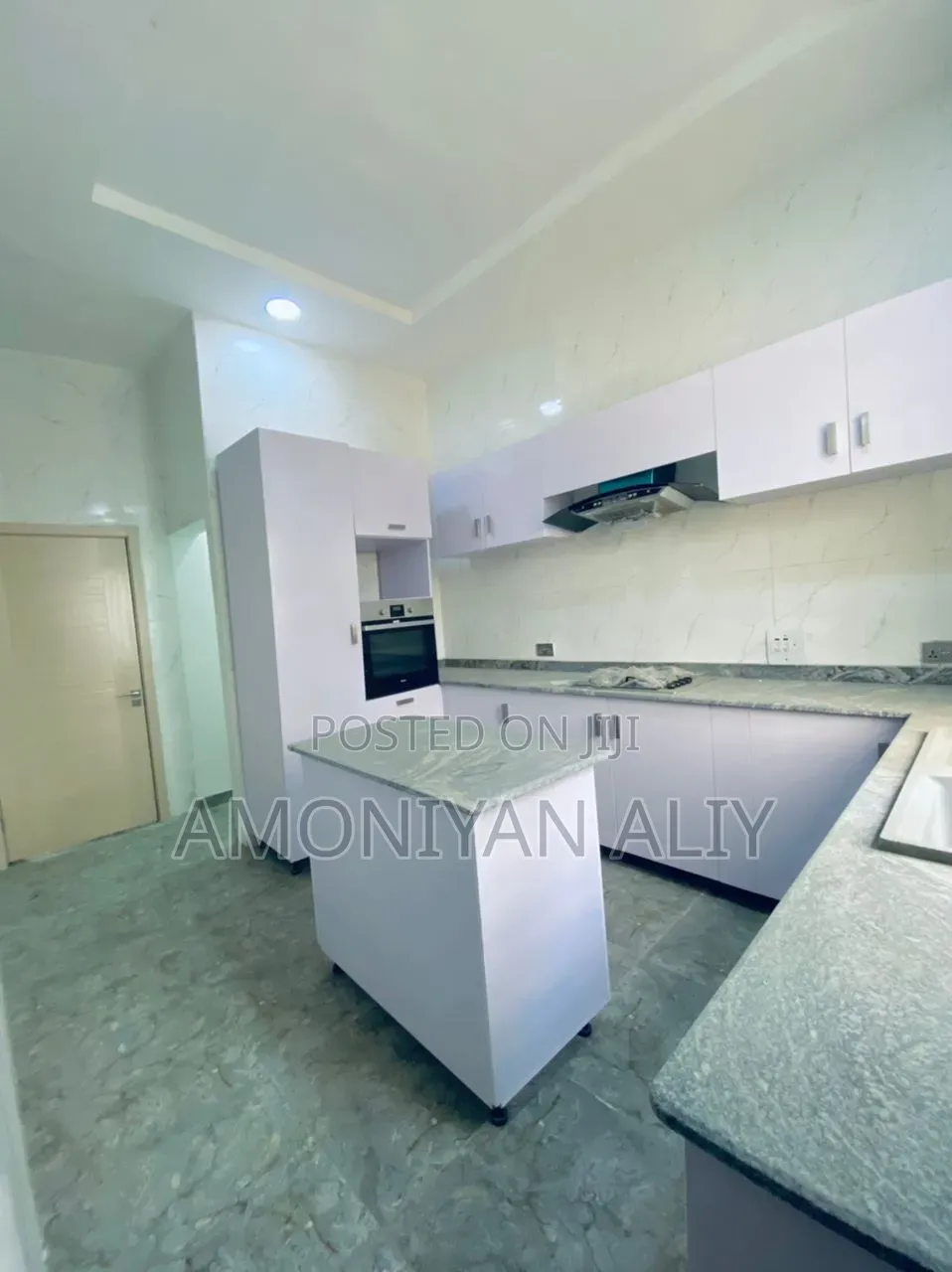 4bdrm Duplex in Ikota Gra for sale in Ikota