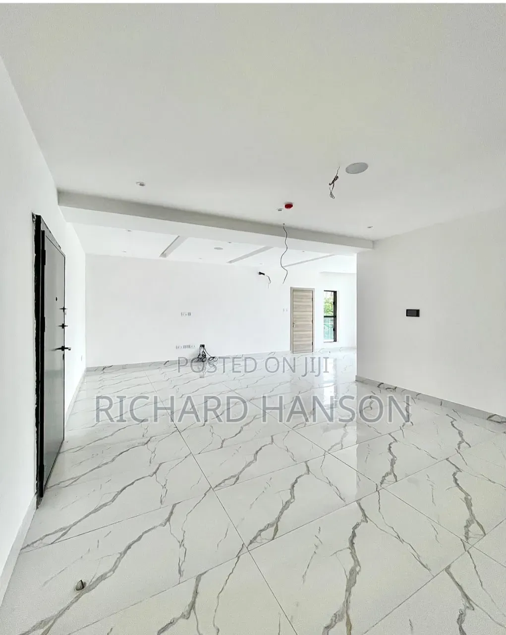 3bdrm Apartment in Secured, Lekki Phase 1 for sale in Lekki Phase 1