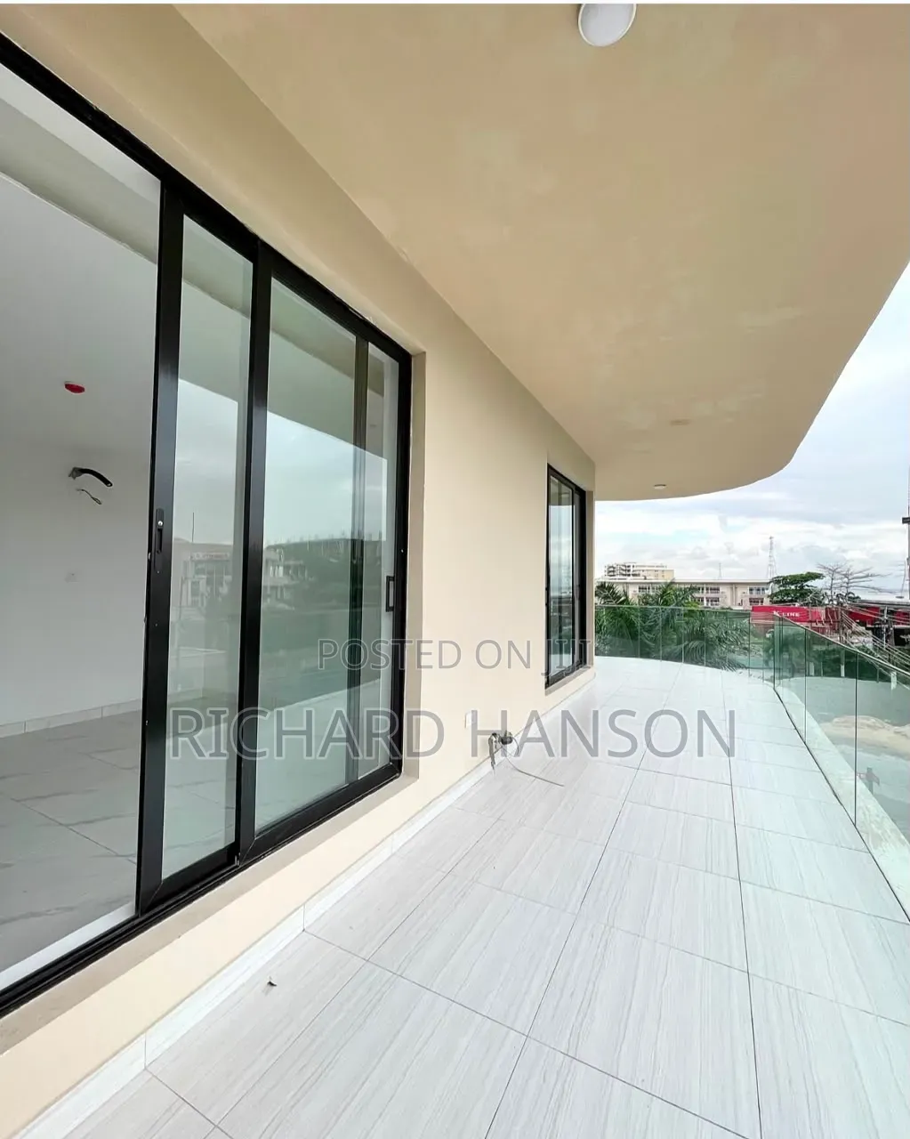3bdrm Apartment in Secured, Lekki Phase 1 for sale in Lekki Phase 1