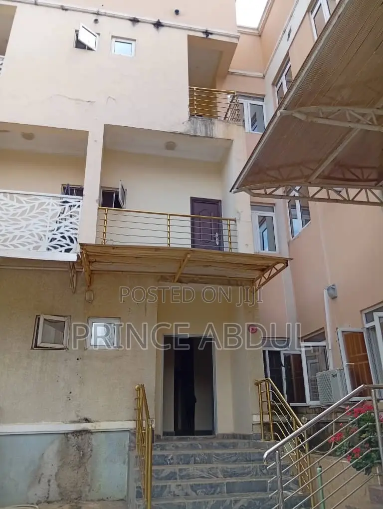 Three Bedroom Terrace in Guzape District