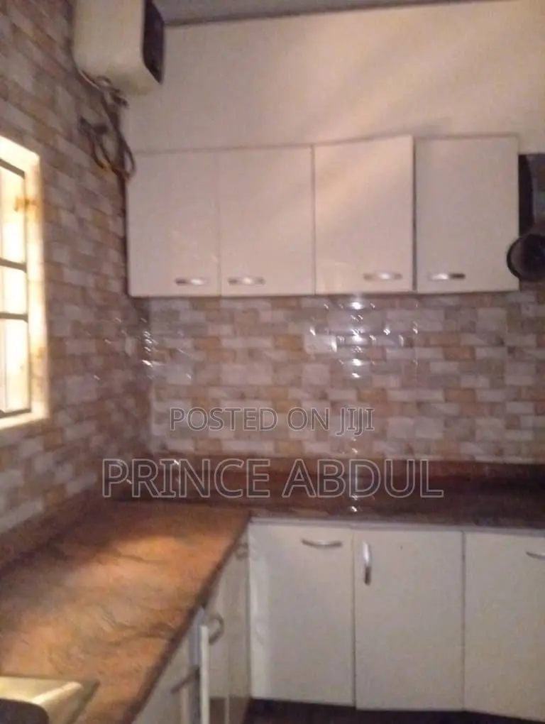 Three Bedroom Terrace in Guzape District