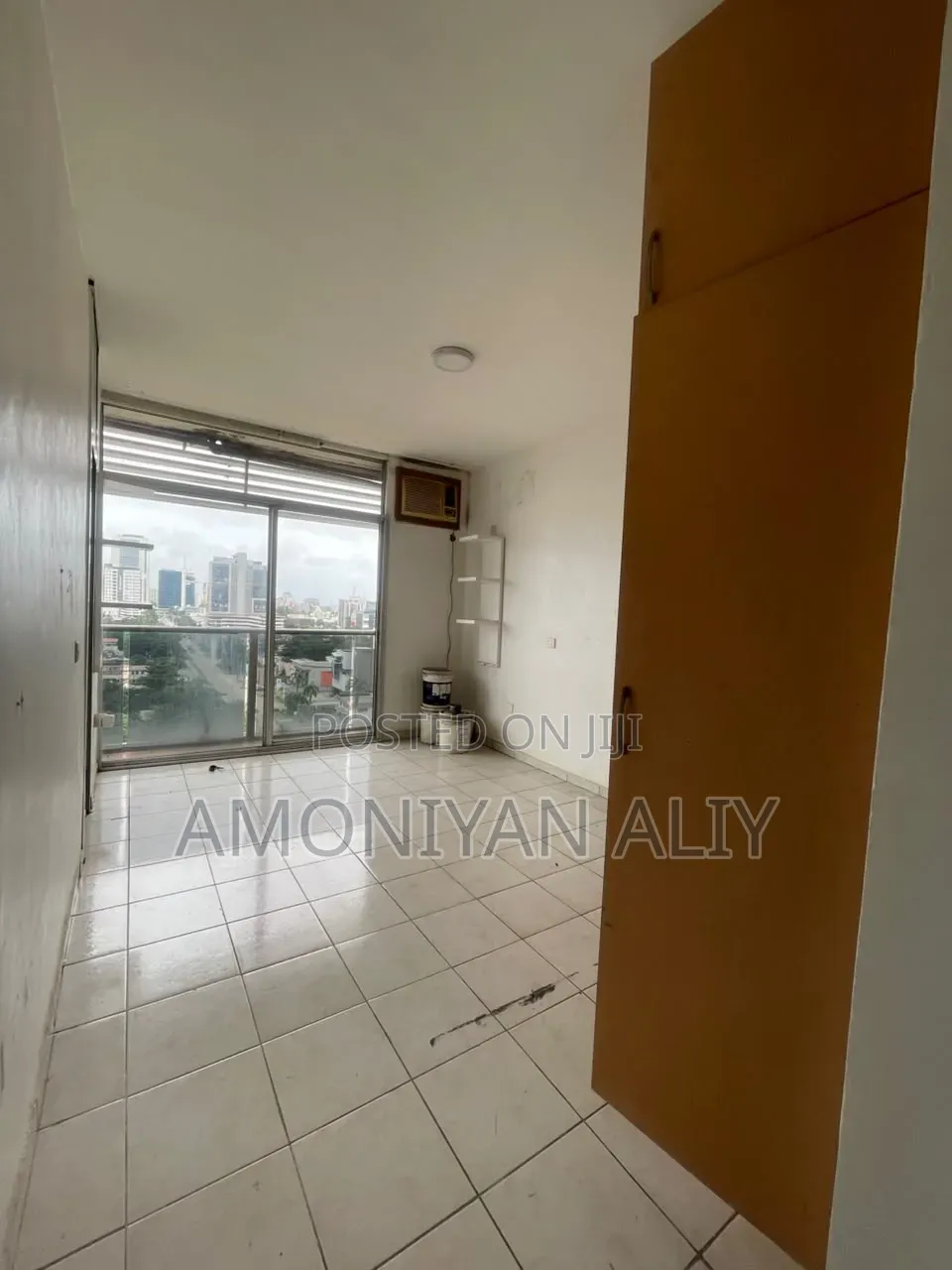 3bdrm Maisonette in 1004 Estate for rent in 1004