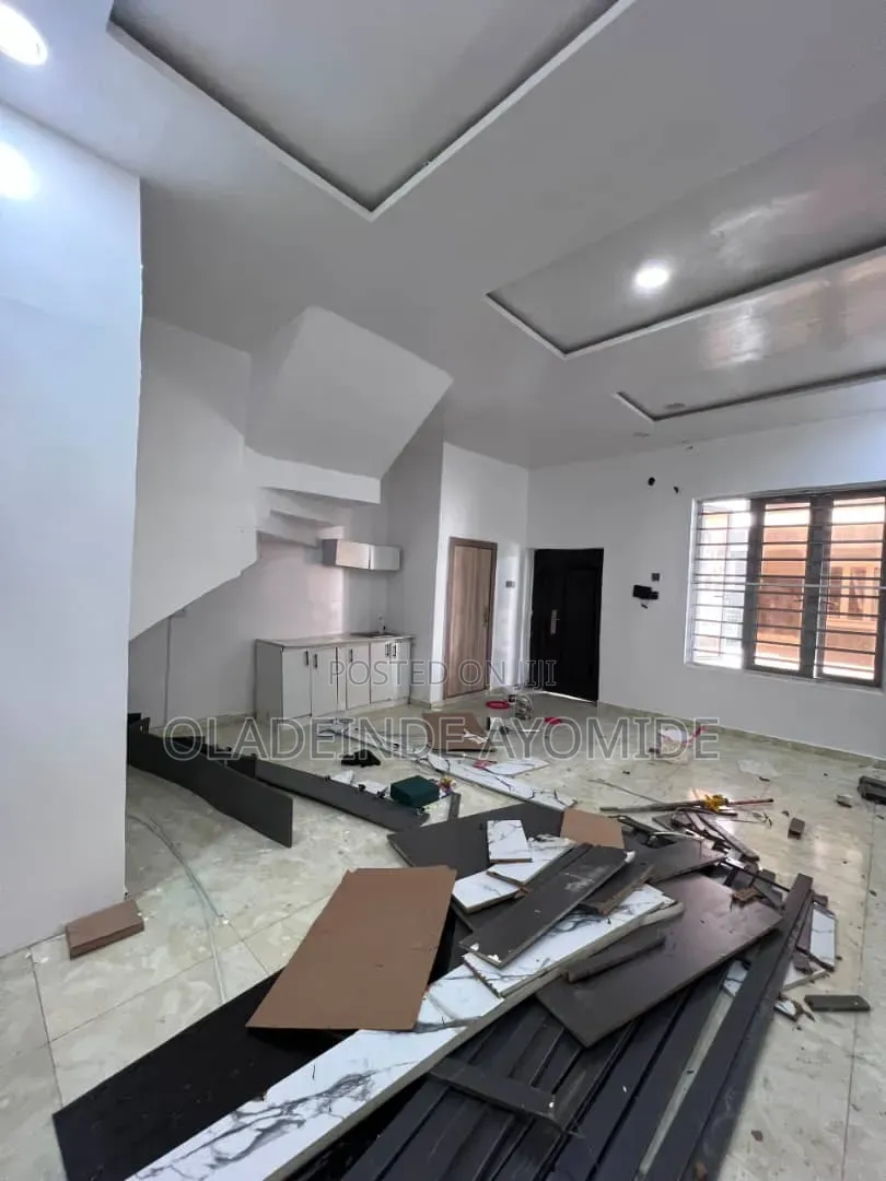 Mini Flat in Orchid Lekki, Chevron for rent in Chevron