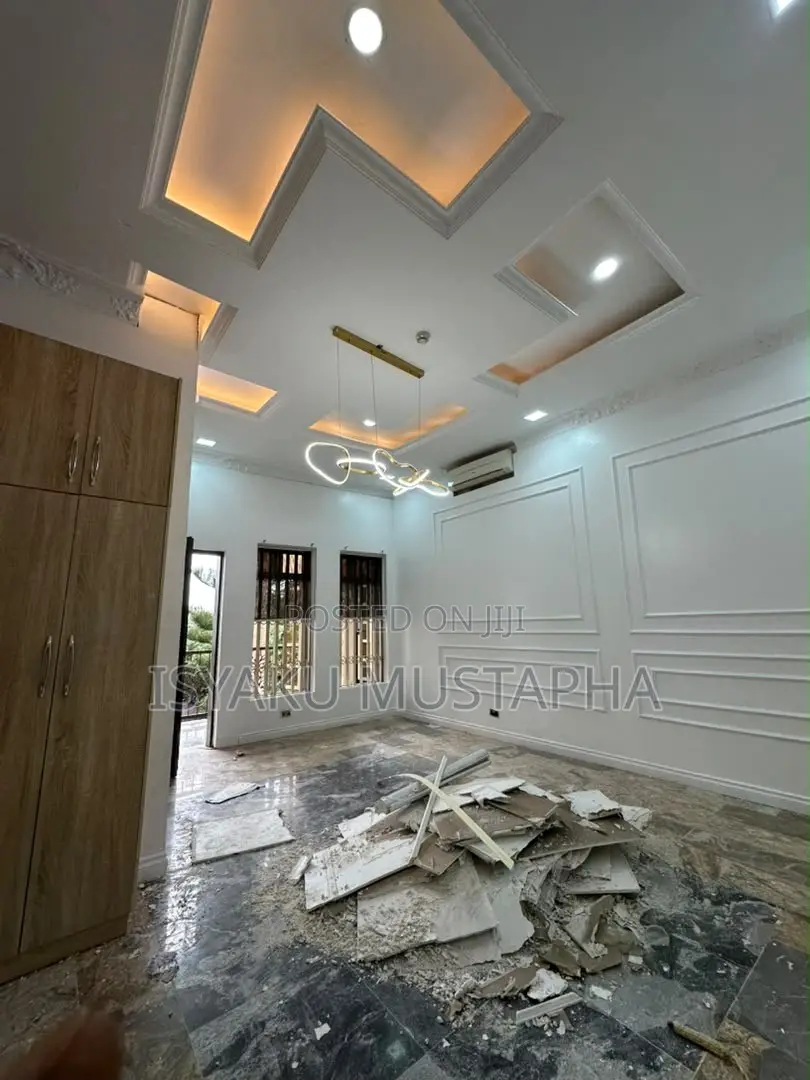8bdrm Duplex in Katampe Extension for rent in Katampe Extension