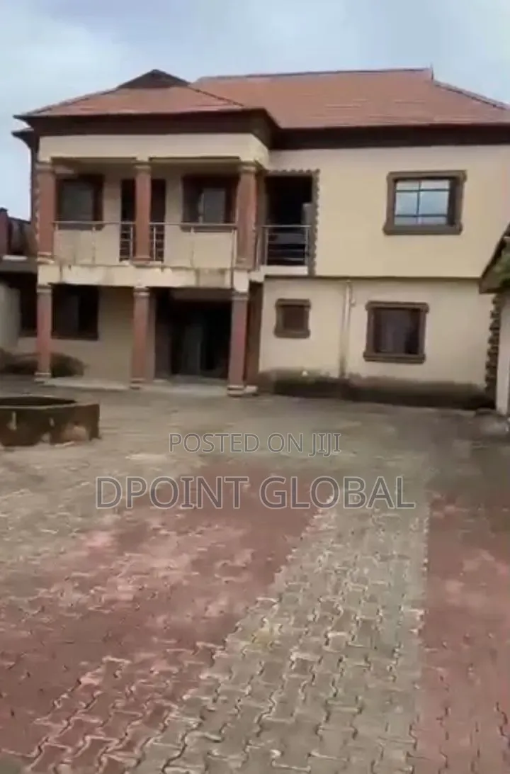 5bdrm Duplex in Not Estate, Igando / Ikotun/Igando for sale in Igando / Ikotun/Igando