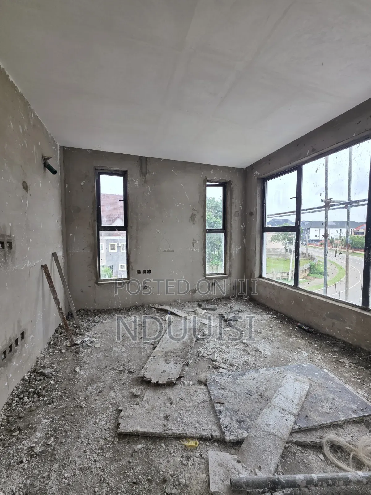 5bdrm Duplex in Wuye for Sale in Wuye