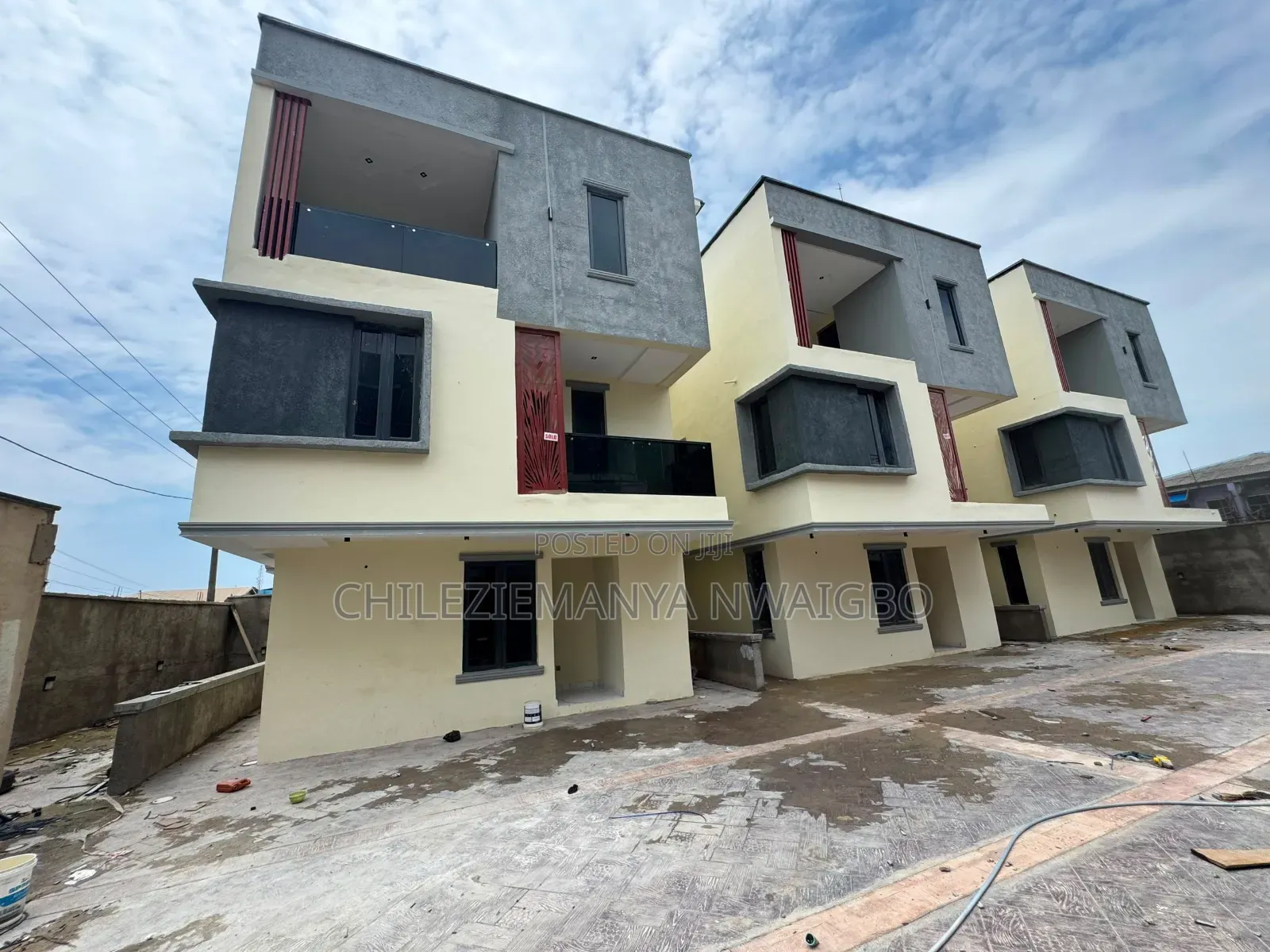 4bdrm Duplex in Wempco Road for sale in Wempco Road