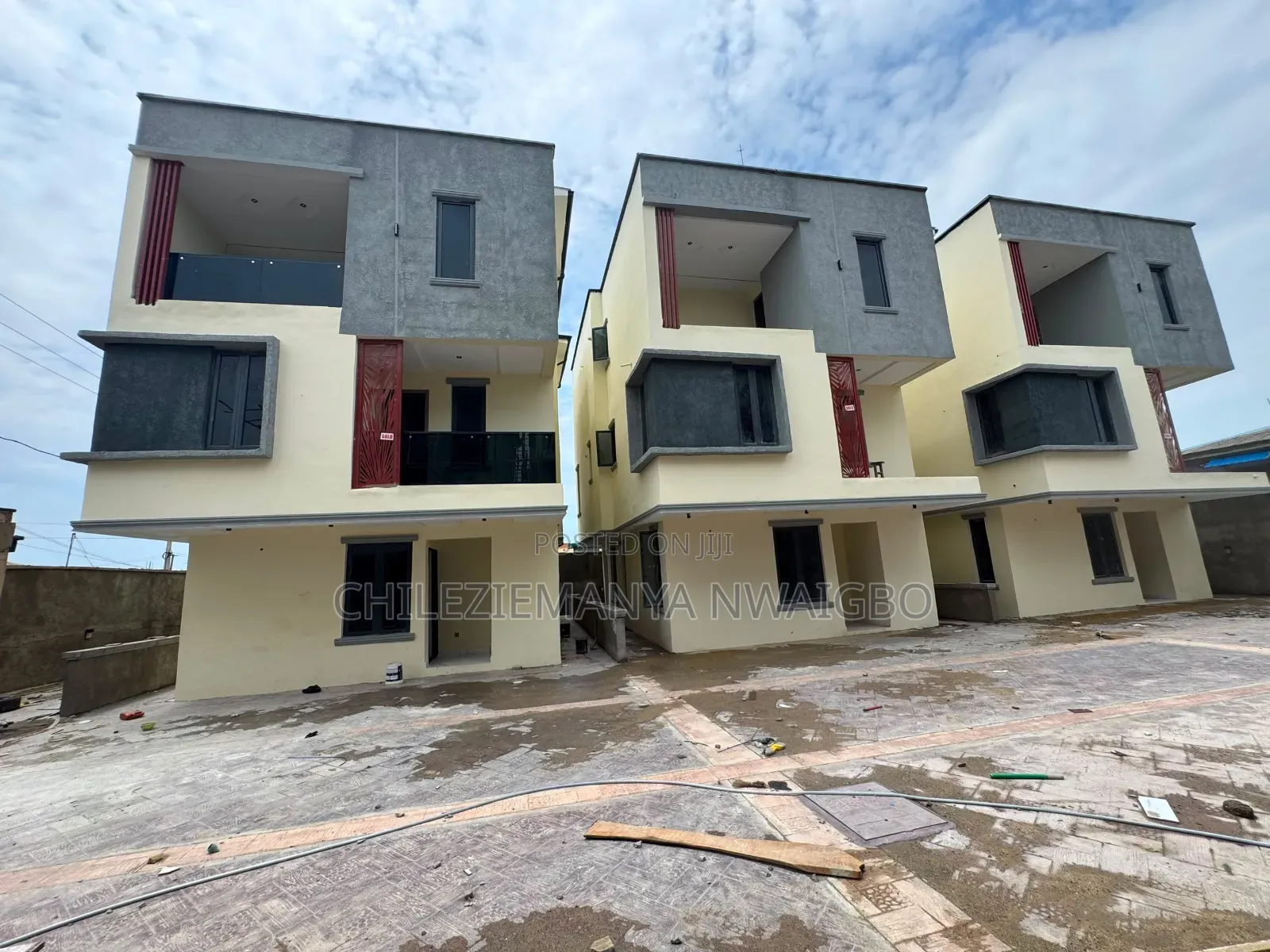 4bdrm Duplex in Wempco Road for sale in Wempco Road