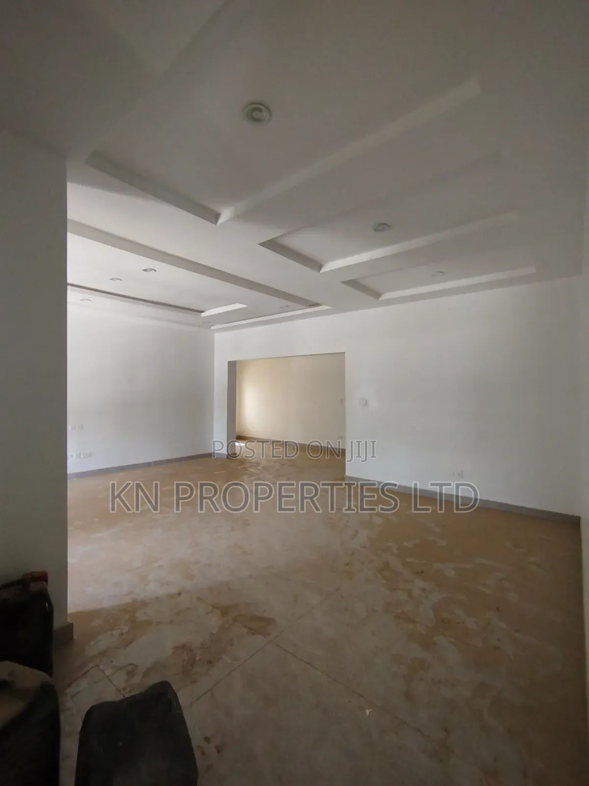 3bdrm Block of Flats in Guzape for sale in Guzape District