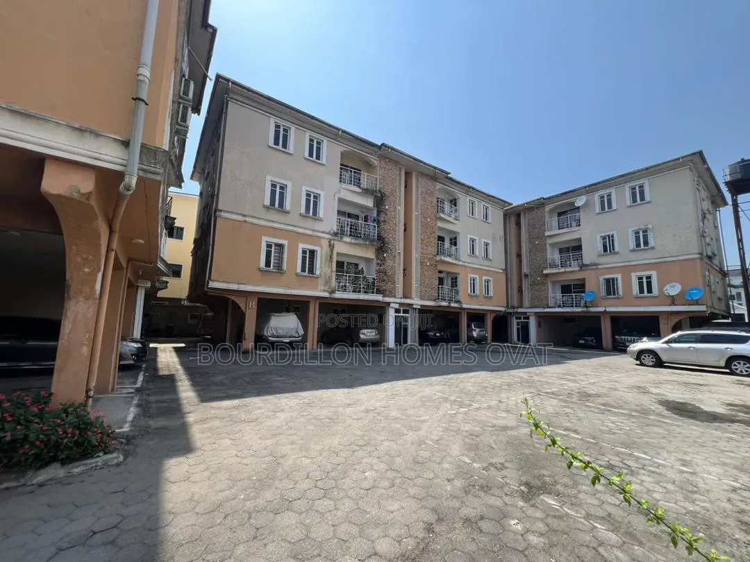3bdrm Apartment in Victoria Island for sale in Victoria Island Extension