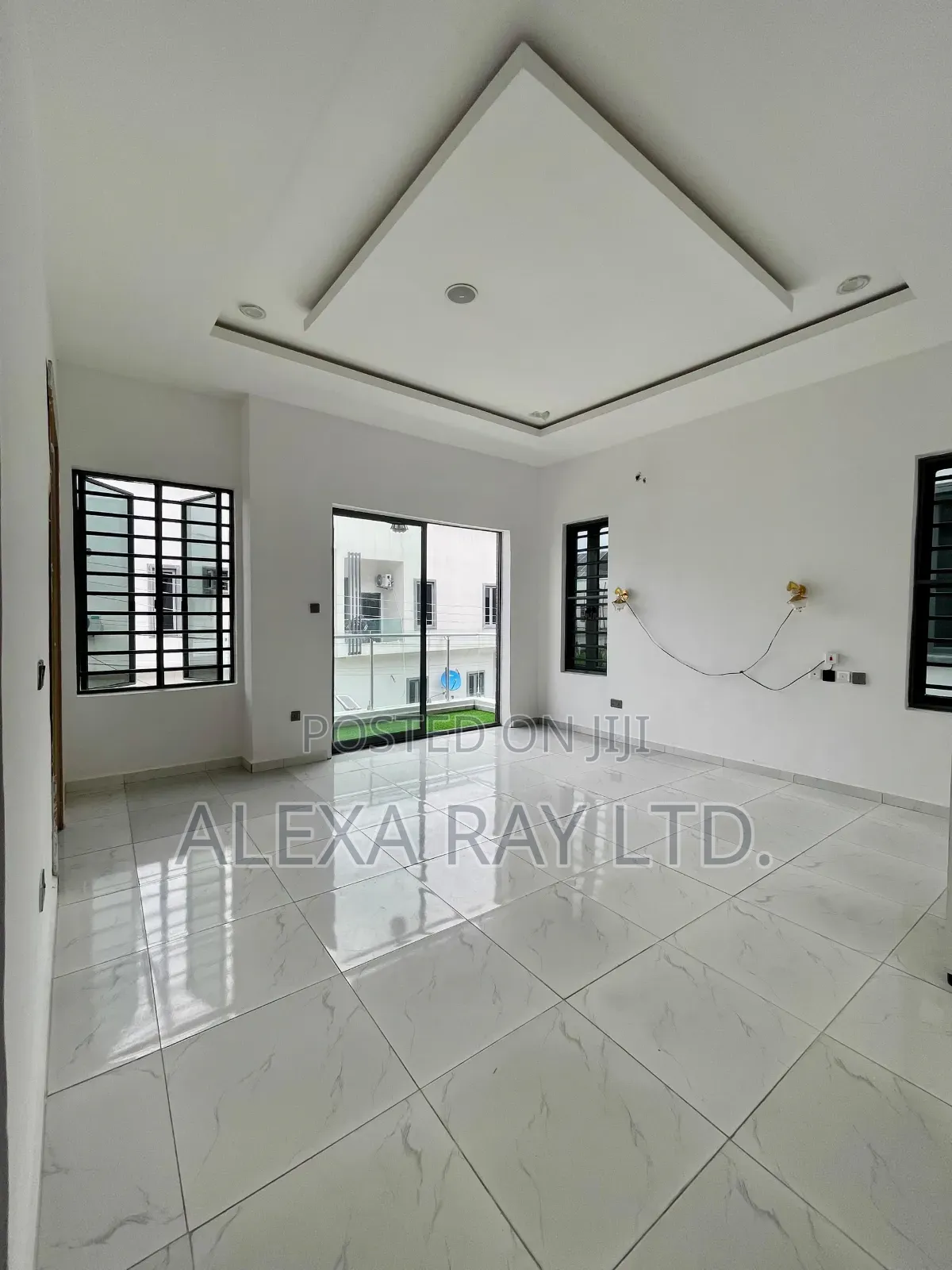 Mini Flat in Ikota for rent in Ikota