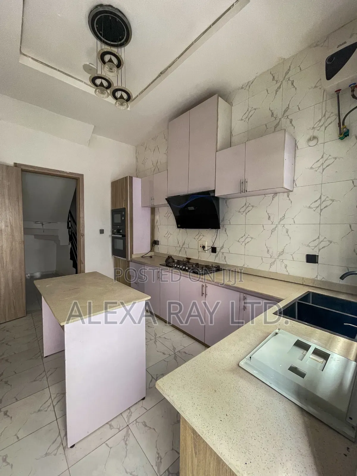 Mini Flat in Ikota for rent in Ikota