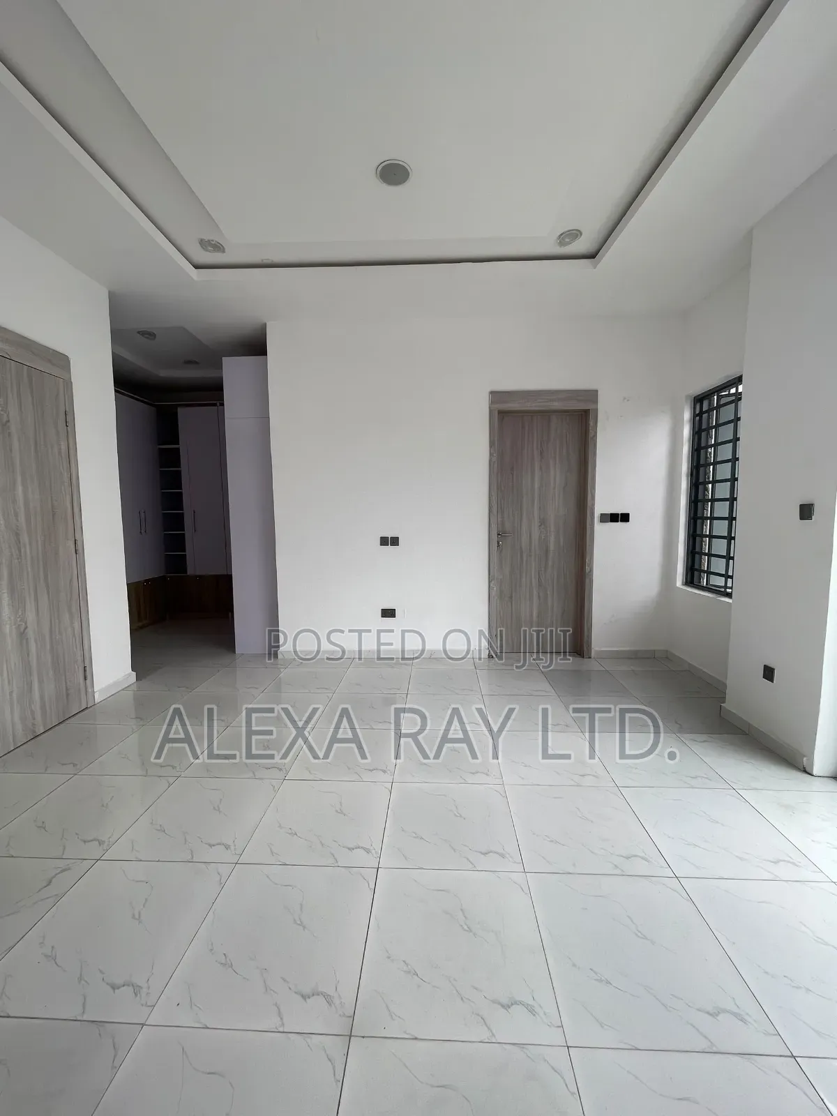 Mini Flat in Ikota for rent in Ikota