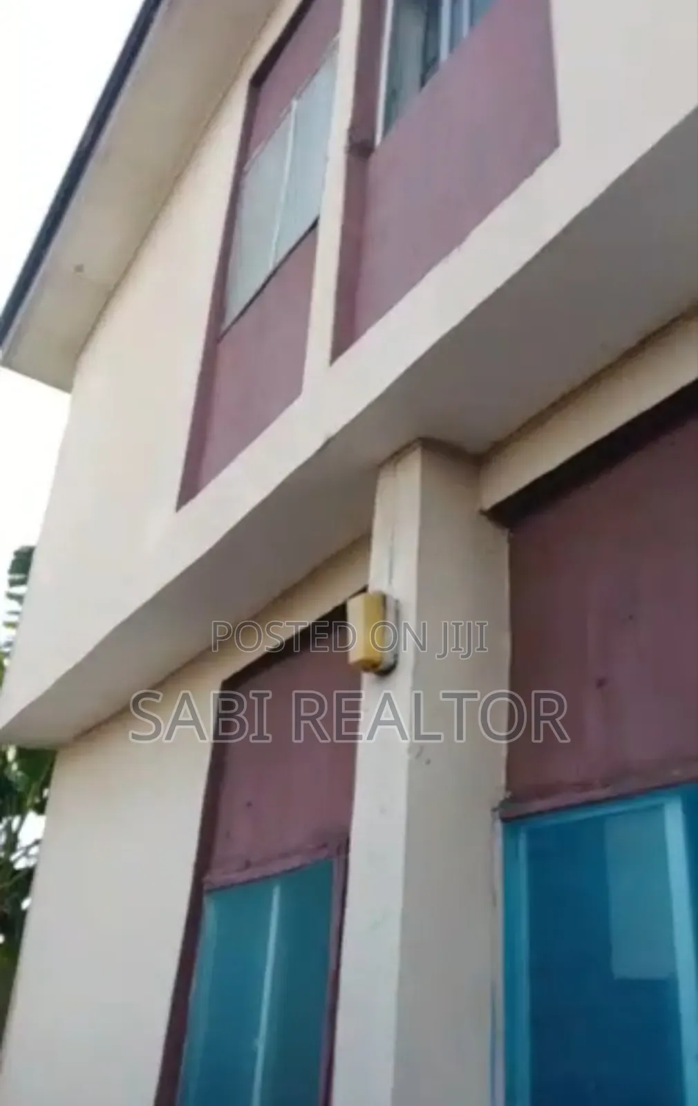 Furnished 5bdrm Duplex in Egan for sale in Egan