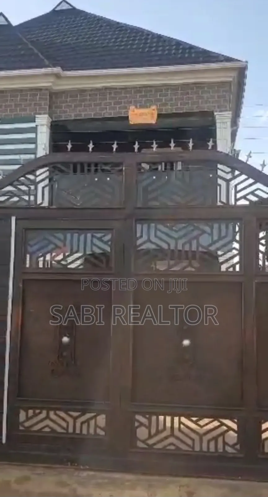 Furnished 6bdrm Duplex in Onjmaba Eatate, Igando / Ikotun/Igando in Igando / Ikotun/Igando