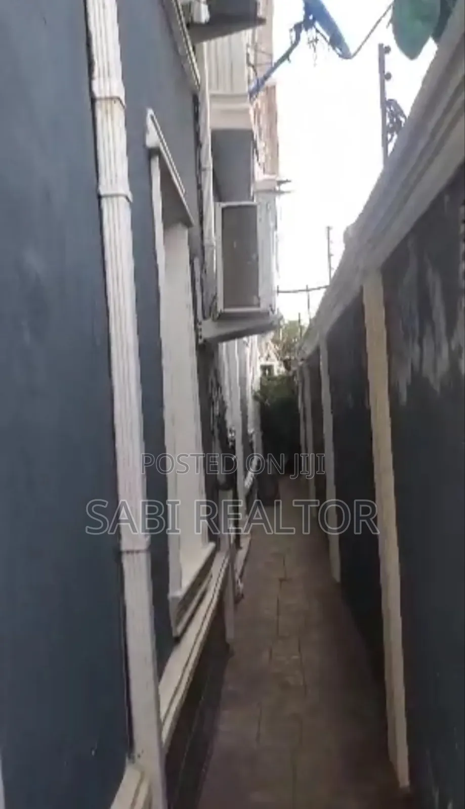 Furnished 6bdrm Duplex in Onjmaba Eatate, Igando / Ikotun/Igando in Igando / Ikotun/Igando