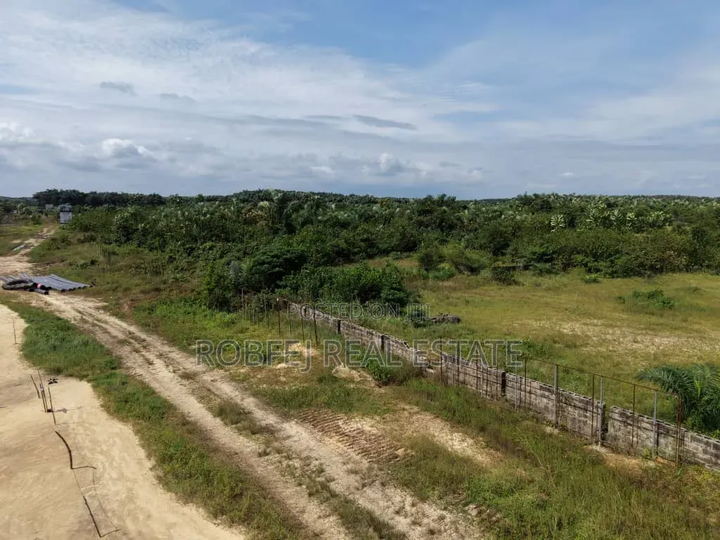 Prime Acreage for Quick Grab! in Idi-Orogbo