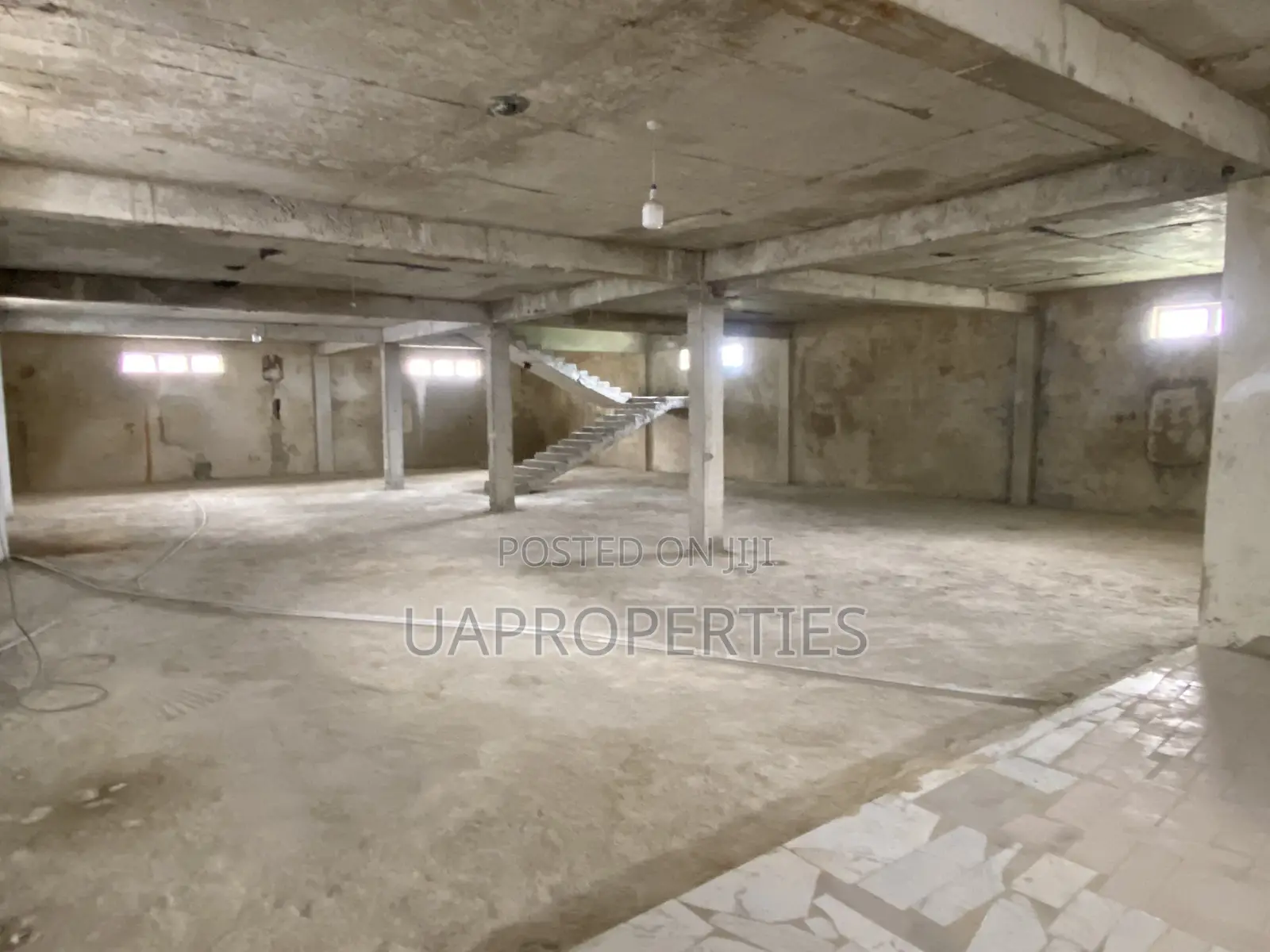 315sqm High-Clearance Warehouse for Lease in Awoyaya