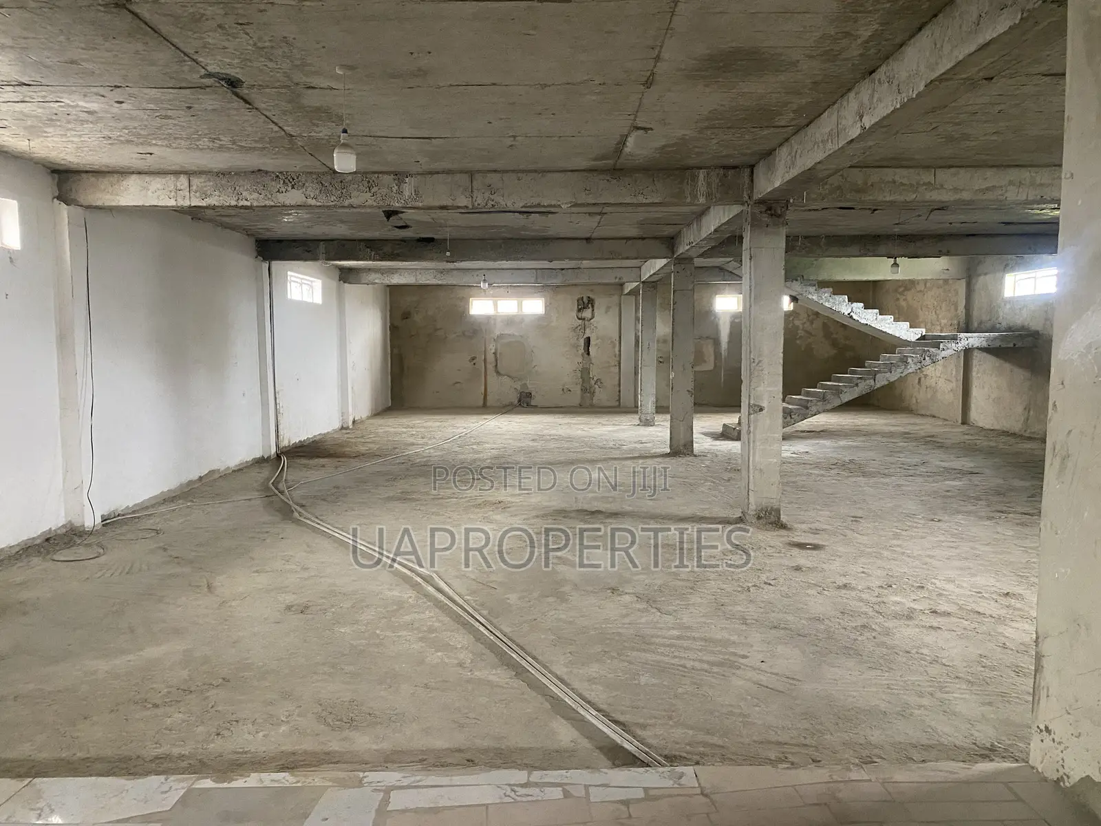 315sqm High-Clearance Warehouse for Lease in Awoyaya