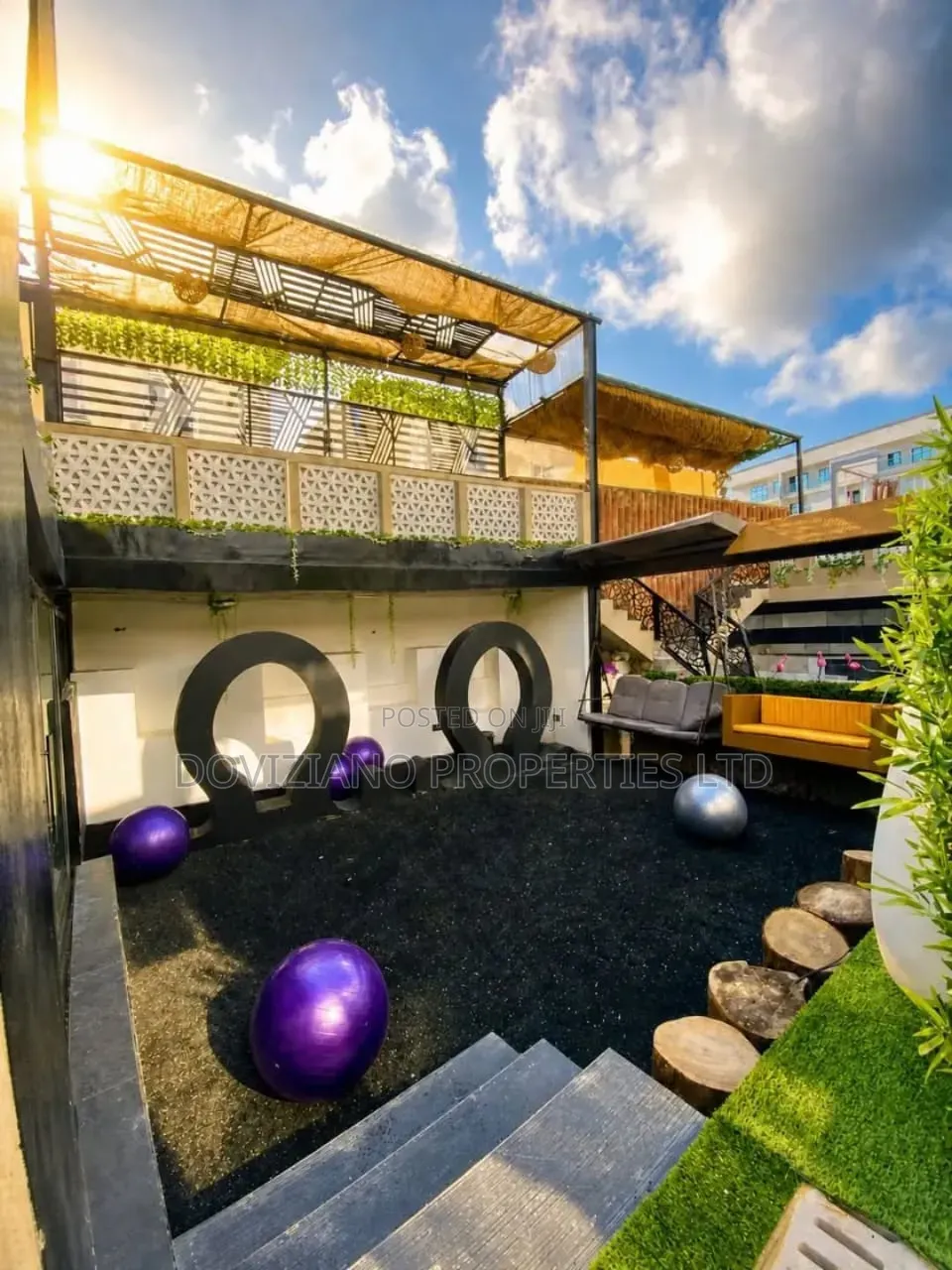 4bdrm Duplex in Parkview Estate for sale in Parkview Estate