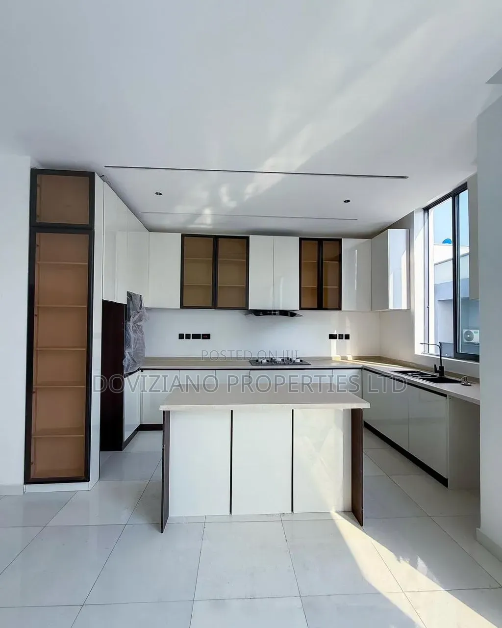 2bdrm Apartment in Victoria Island Extension for sale in Victoria Island Extension