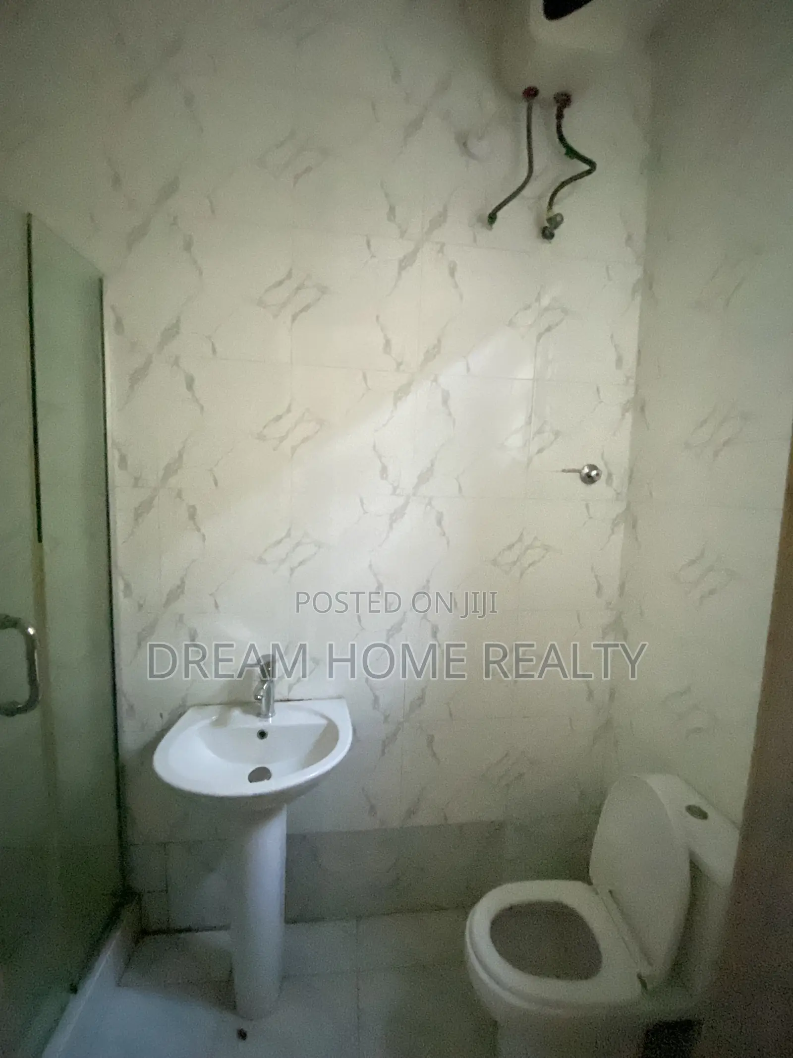 1bdrm Apartment in Royal Pine Estate, Ikota for rent in Ikota
