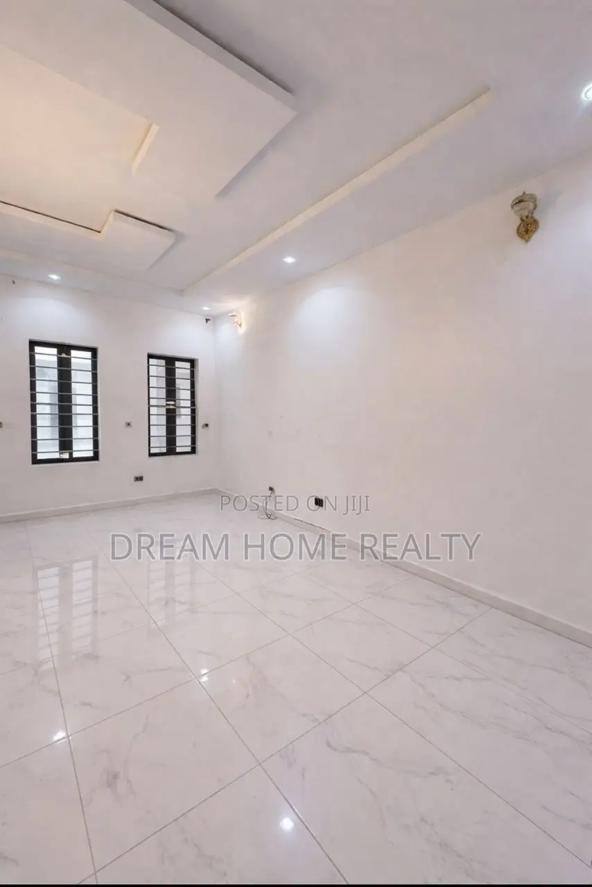 Mini Flat in Lekki Phase 2 for rent in Lekki Phase 2