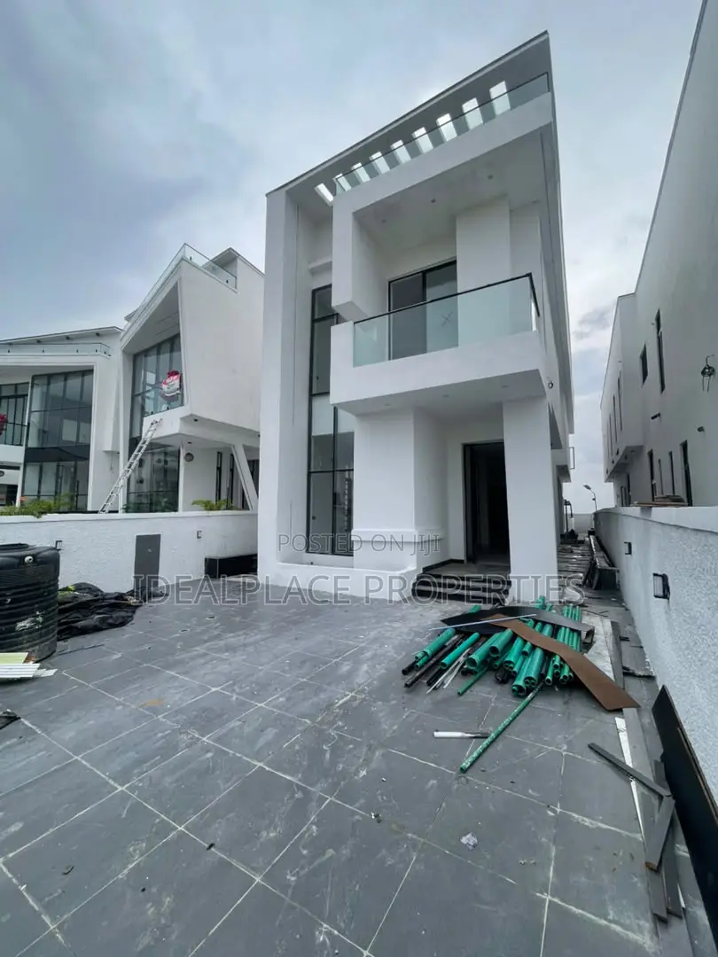 5bdrm Duplex in Ajah for sale in Ajah