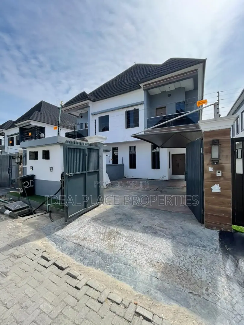4bdrm Duplex in Chevron for sale in Chevron