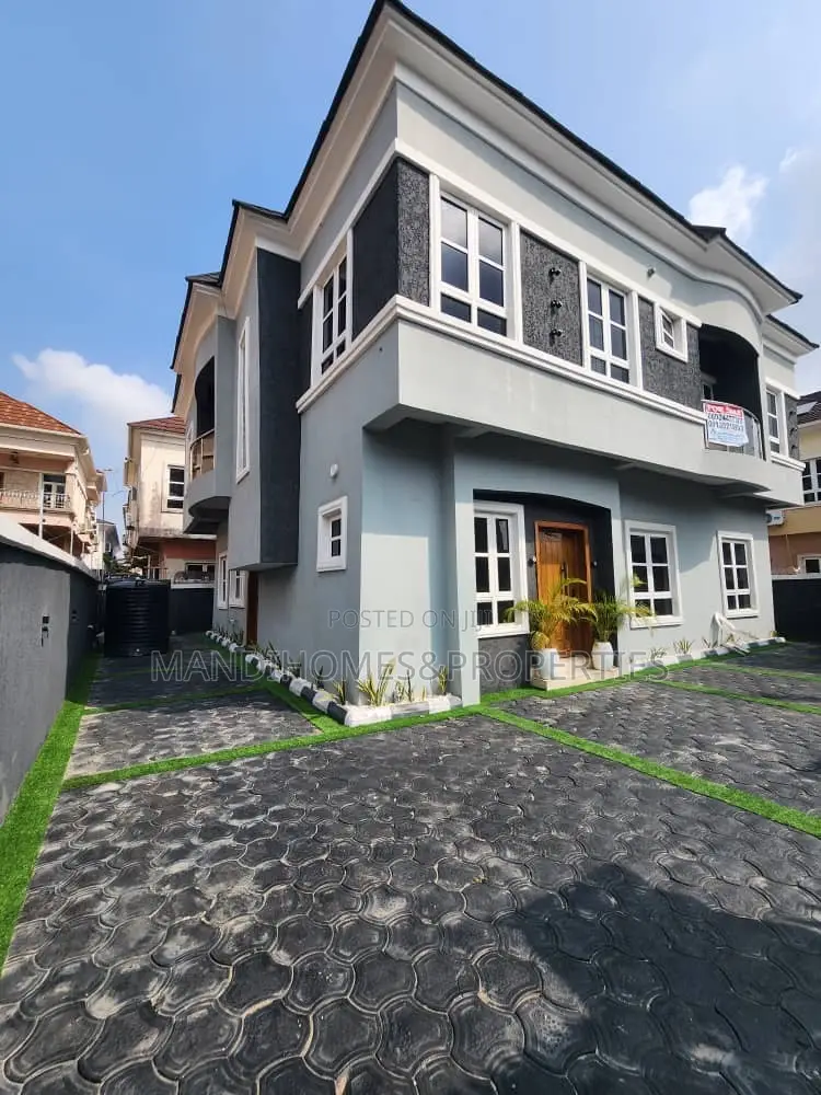 5bdrm Duplex in Lekki for sale in Lekki