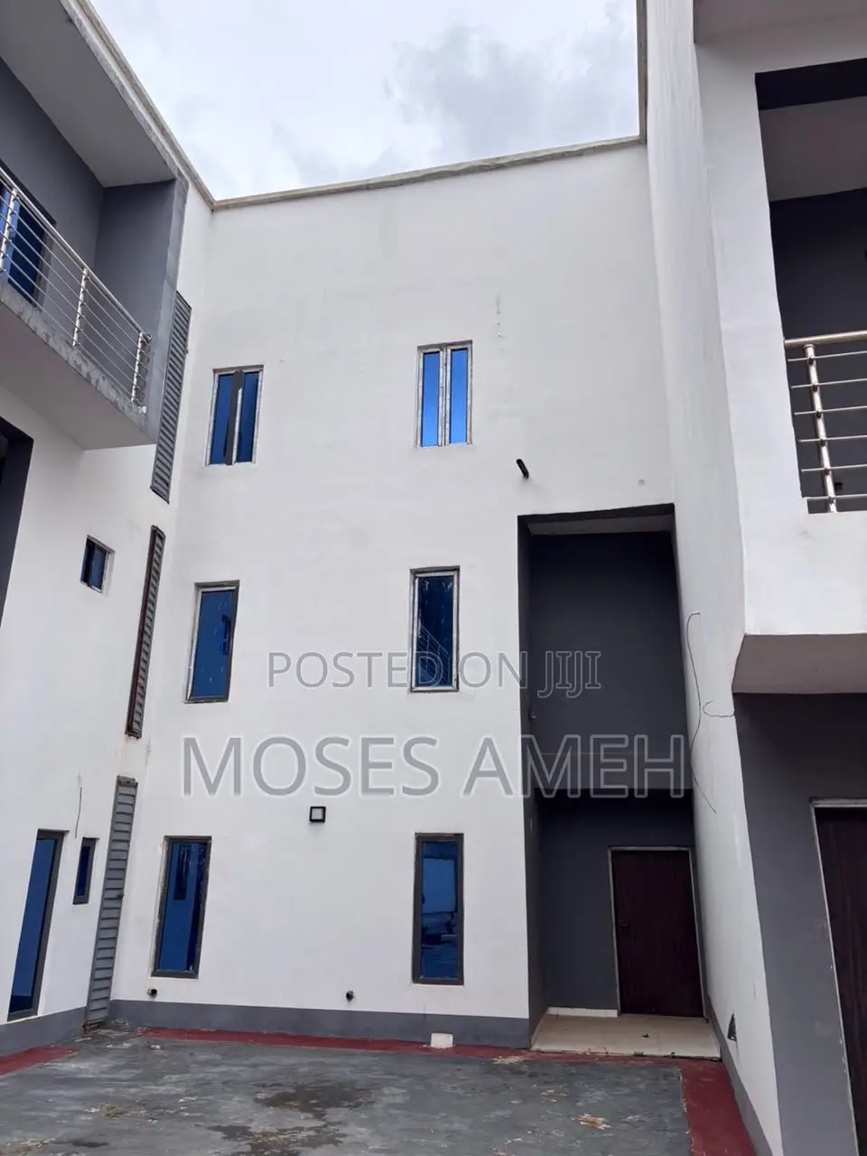 4bdrm Duplex in Gaduwa for sale in Gaduwa