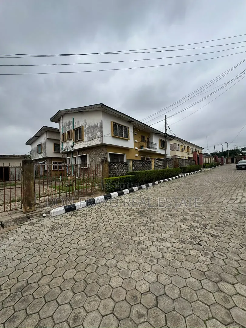 10bdrm Block of Flats in Ikolaba Estate, Ibadan for sale in Ibadan