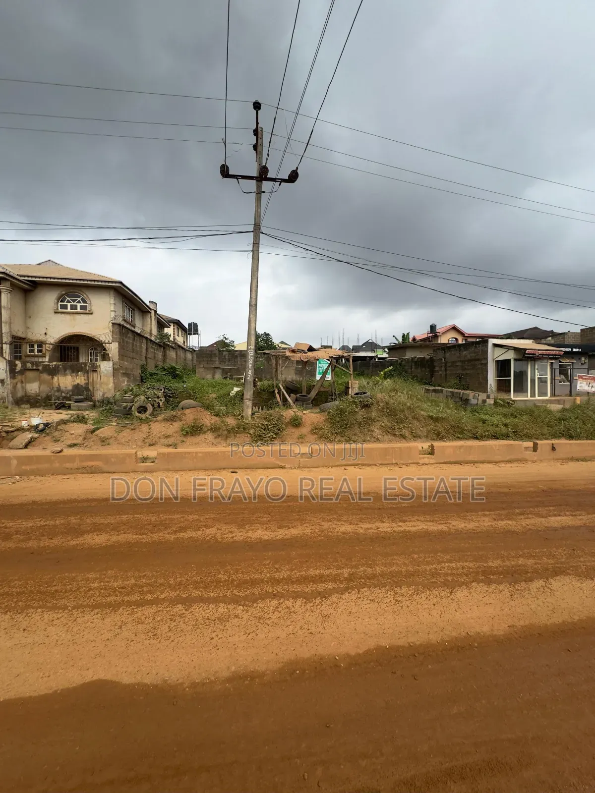600 SQM Commercial Land for Sale at Akala Akobo Major Road in Akobo