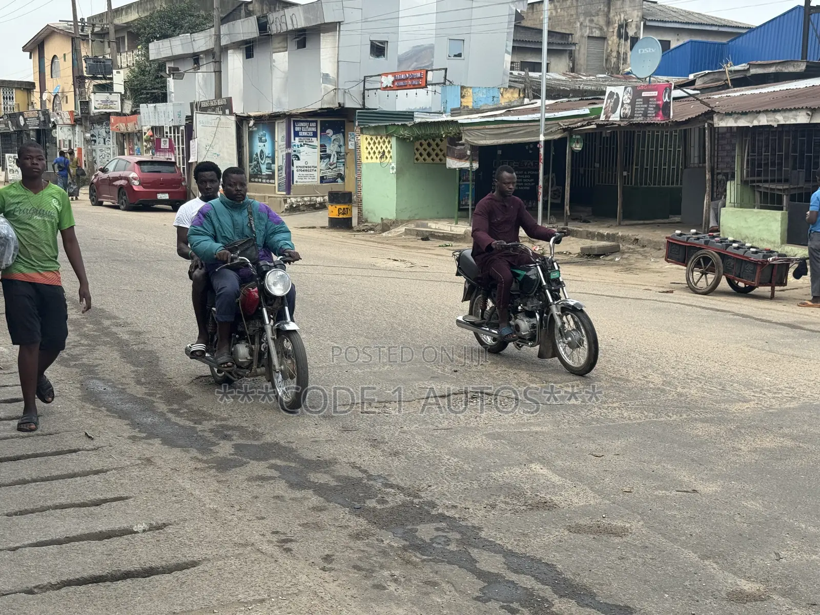 1bdrm Condo in Mobile Bustop, Oke-Ira / Ogba for sale in Oke-Ira / Ogba