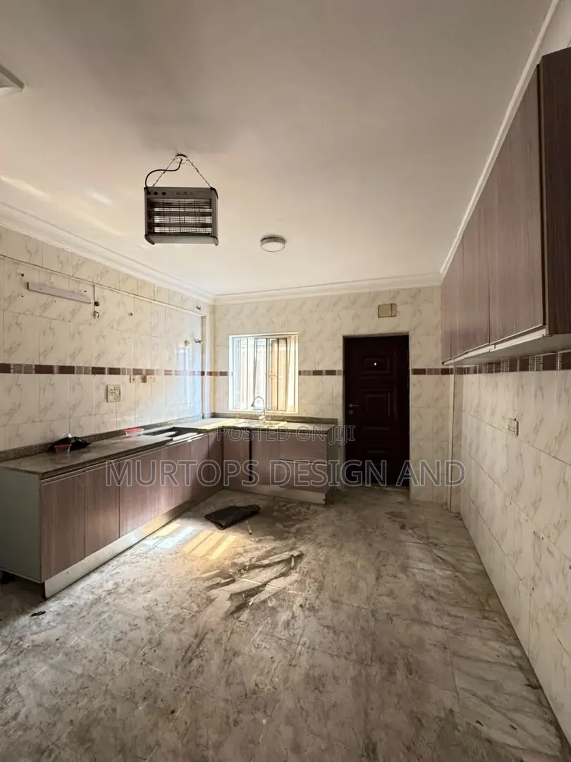 4bdrm Townhouse/Terrace in Adeniran Ogunsanya for sale in Adeniran Ogunsanya