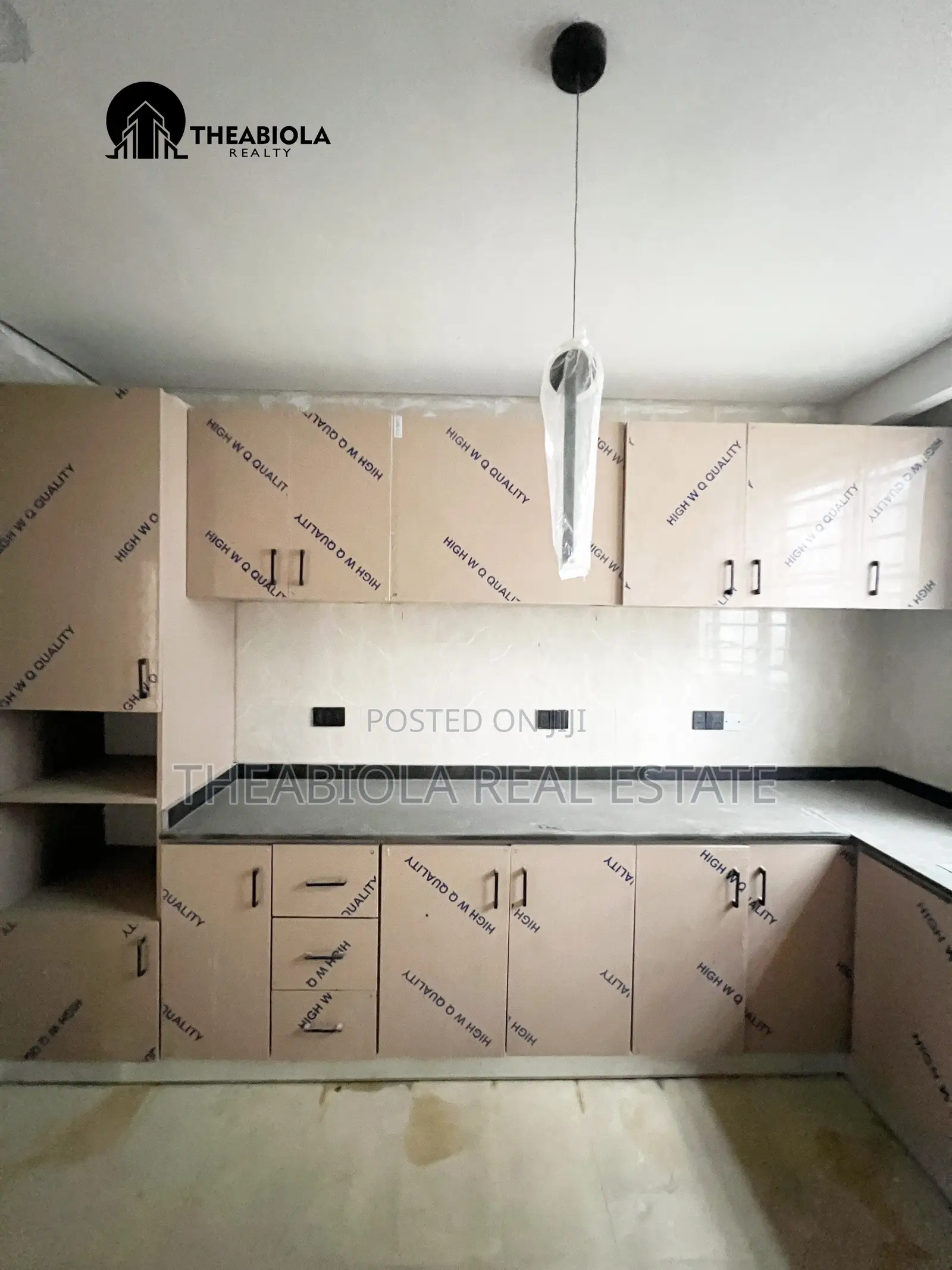 5bdrm Townhouse/Terrace in Jabi Extension, for sale in Jabi