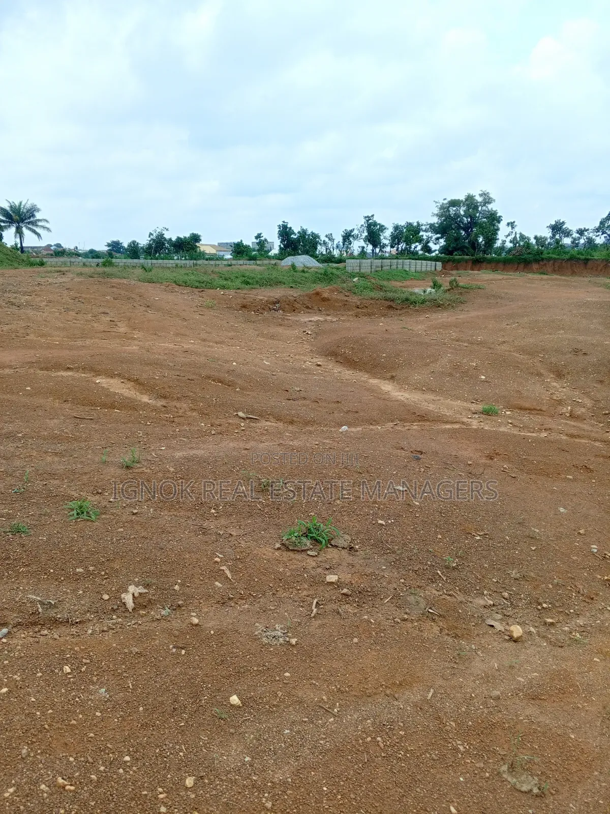 1270sqm Flat Commercial Land for Sale in Dape