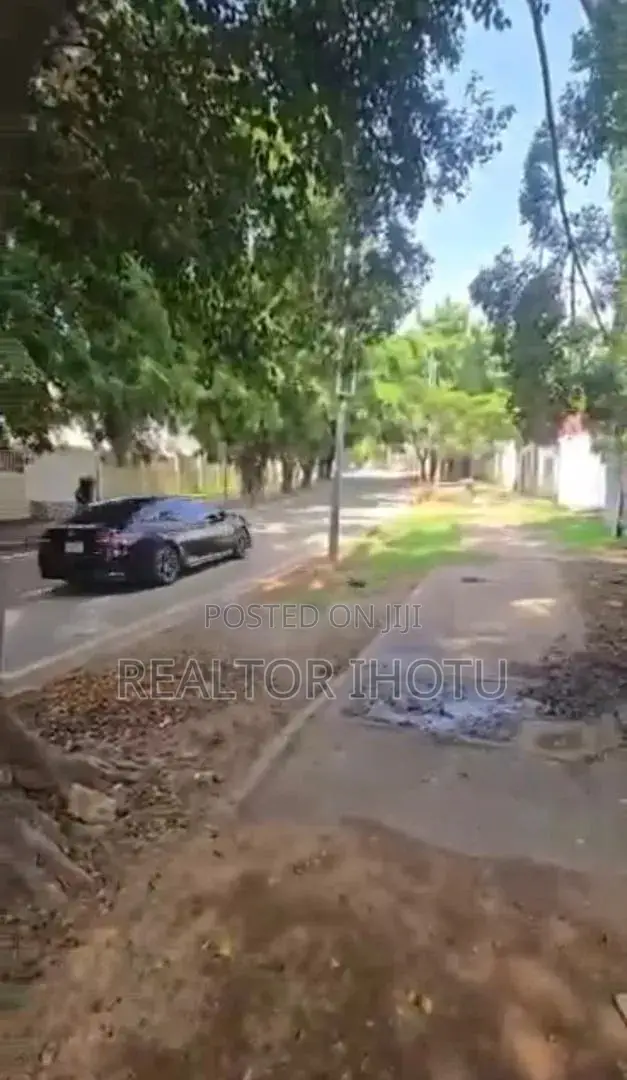 1100sqm, Residential, FCDA C of O and Tarred Road in Maitama