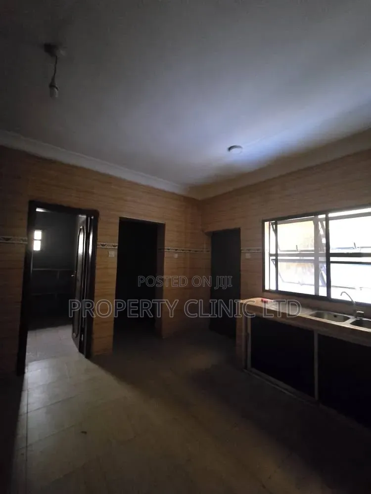 4bdrm Duplex in Omole Phase 2 for rent in Omole Phase 2