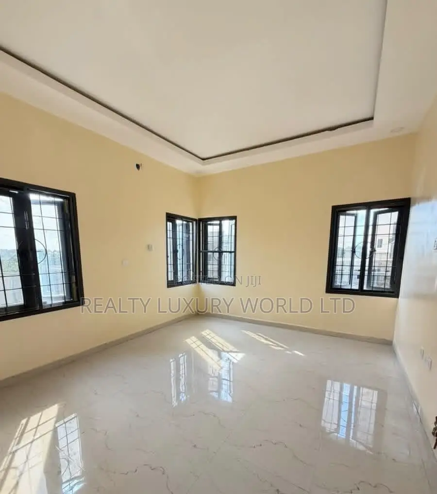 5bdrm Duplex in Galadimawa for sale in Galadimawa