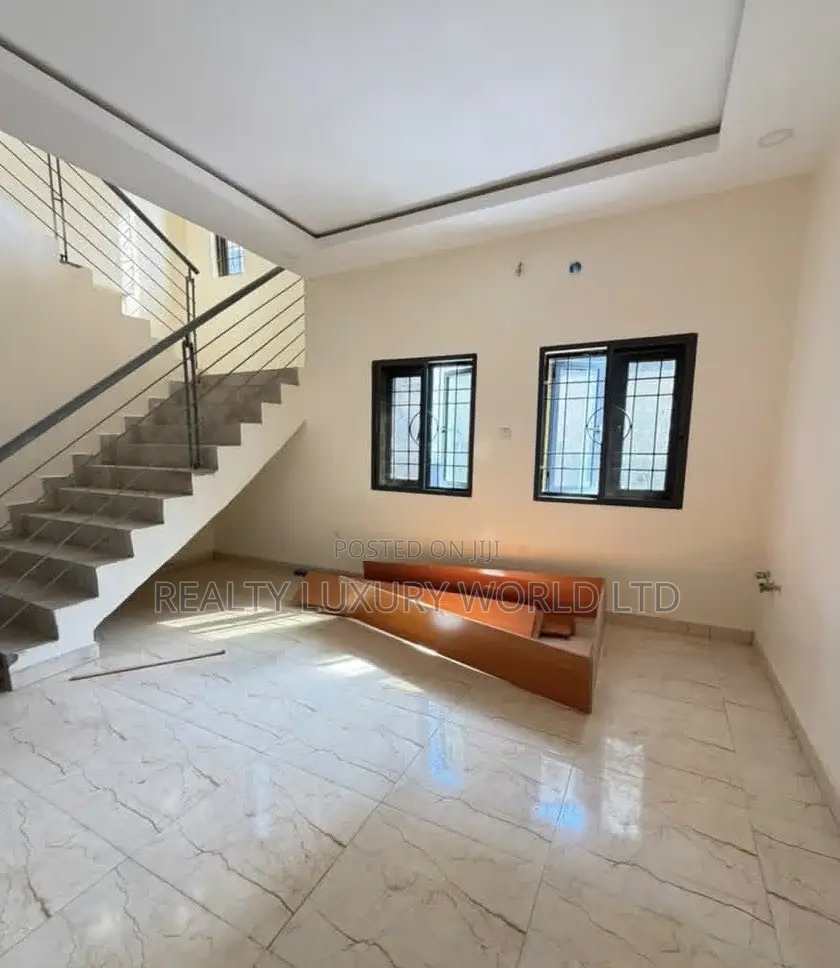 5bdrm Duplex in Galadimawa for sale in Galadimawa