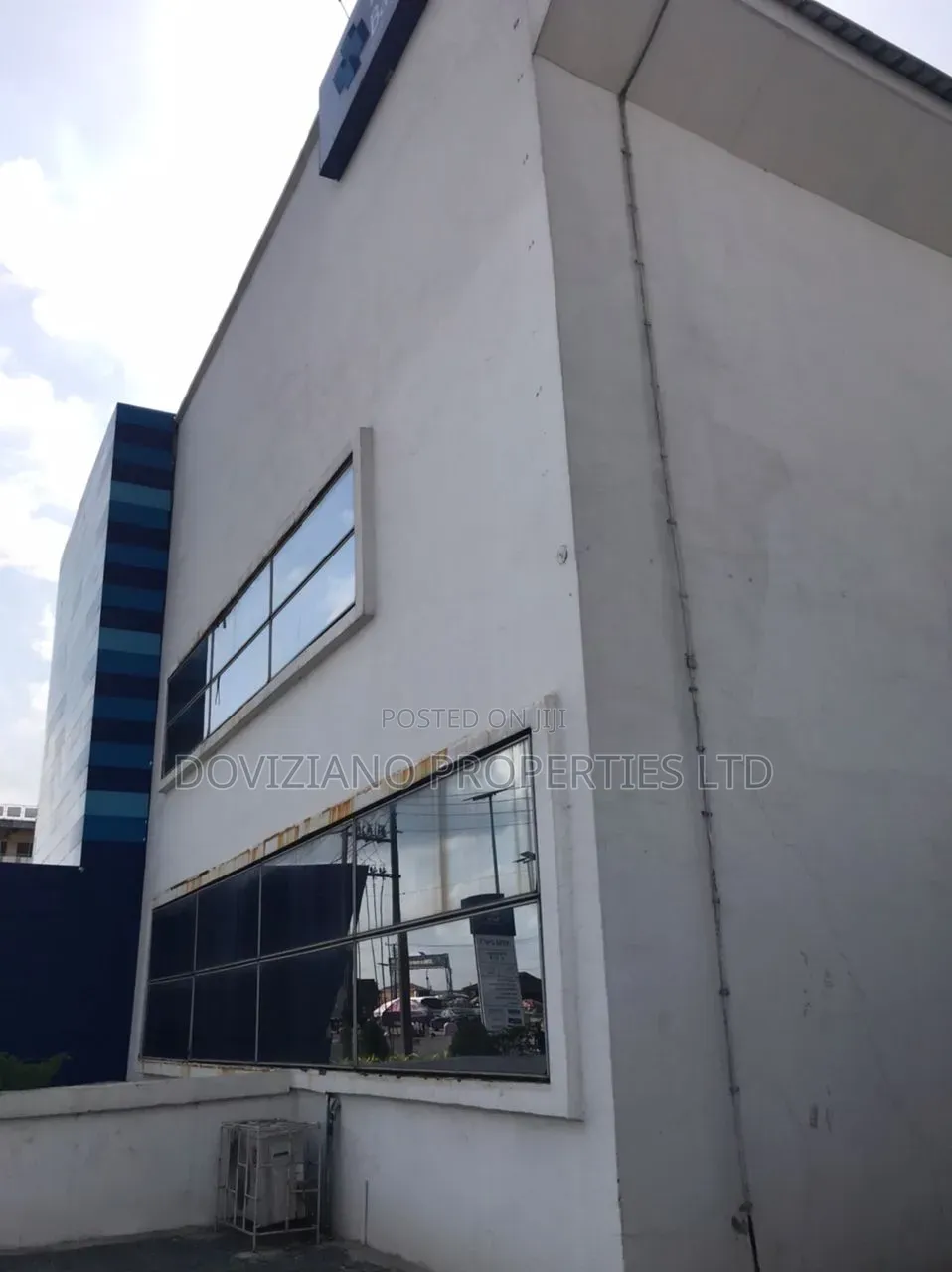 Open Plan Office Space Measuring 278.93 SQM on First Floor in Ketu-Alapere