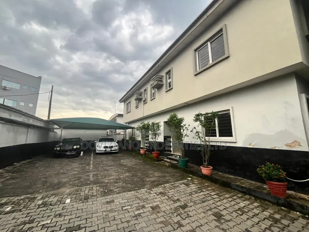 4bdrm Duplex in Awolowo Road for rent in Awolowo Road