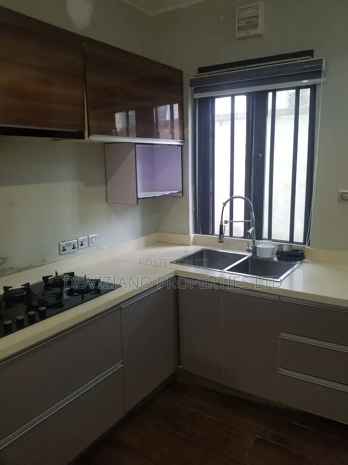 Mini Flat in Adeola Odeku for rent in Adeola Odeku