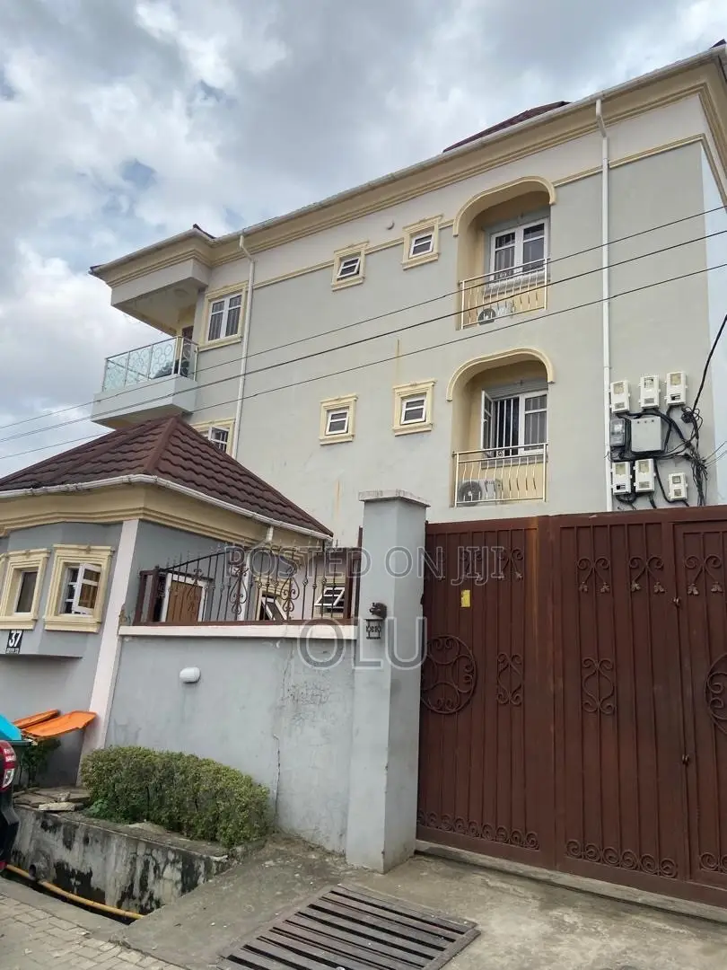 Furnished 3bdrm Block of Flats in Millennium Estate, Millenuim/UPS in Millenuim/UPS