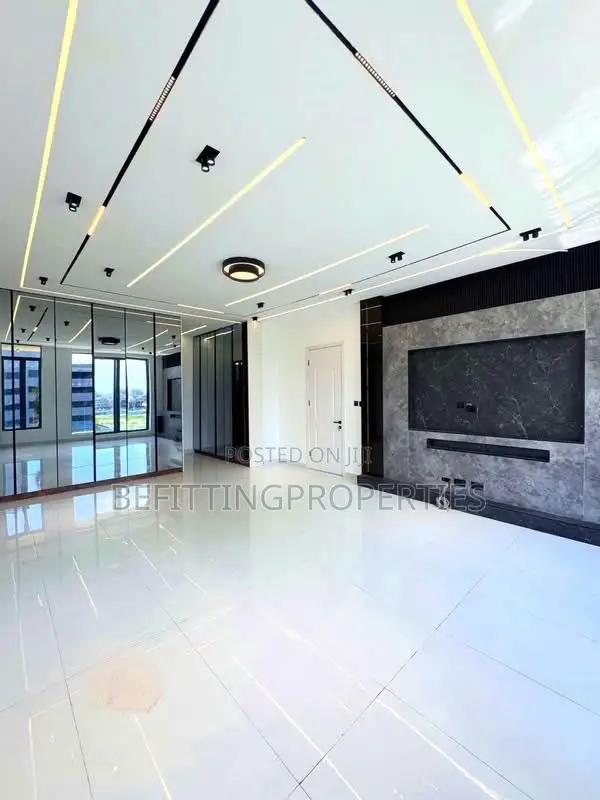 5bdrm Duplex in Lekki for sale in Lekki