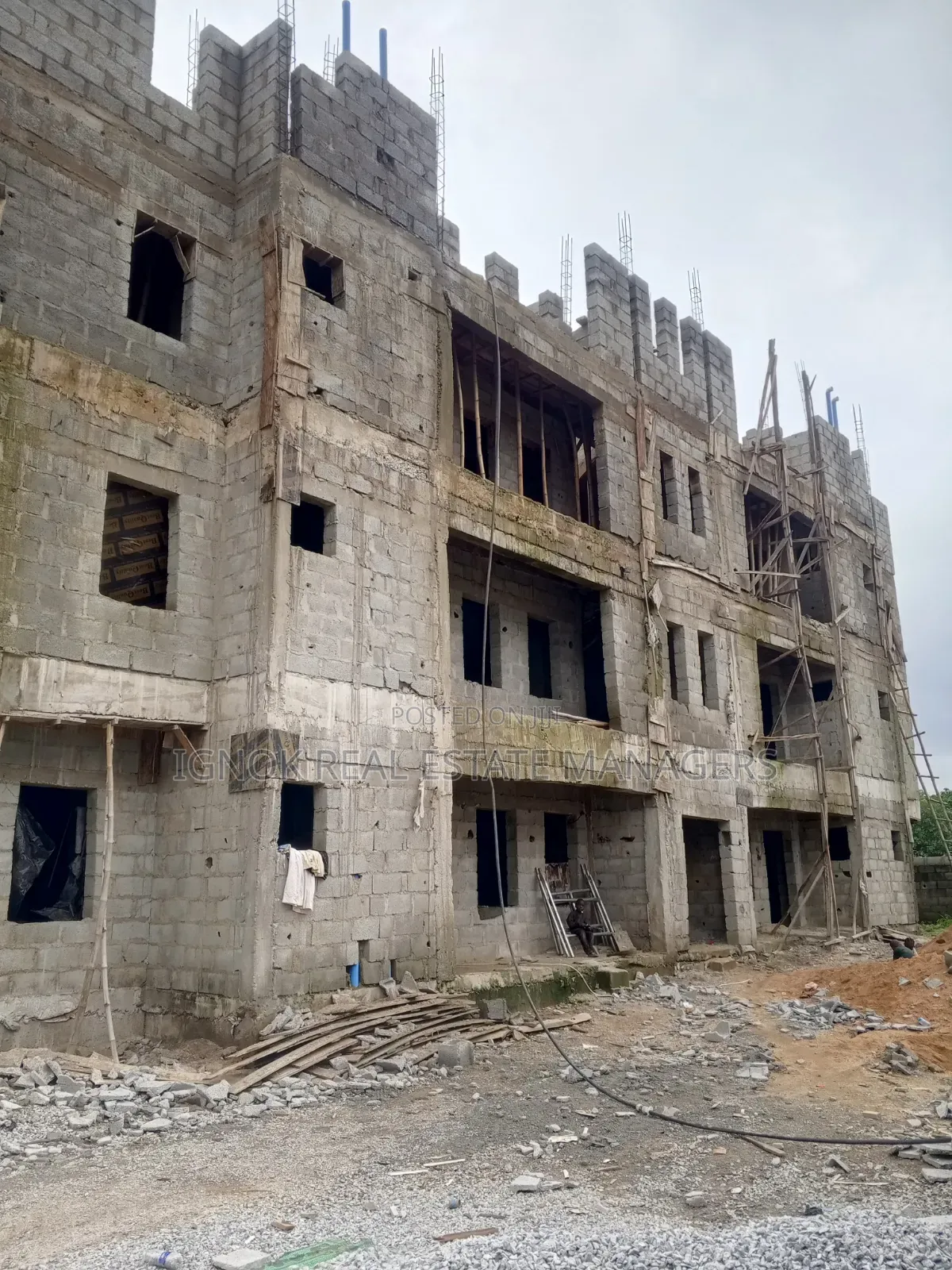 3bdrm Block of Flats in Berger Lifecamp, Dape for sale in Dape