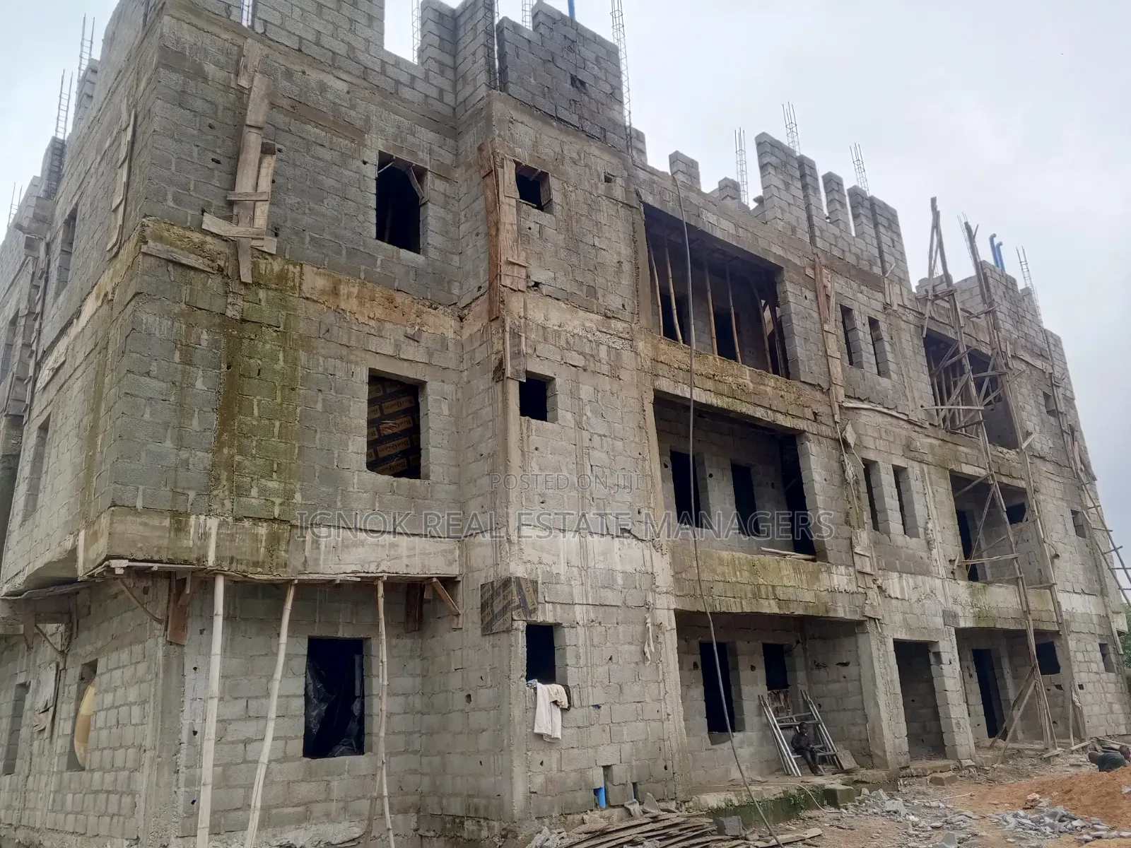 3bdrm Block of Flats in Berger Lifecamp, Dape for sale in Dape