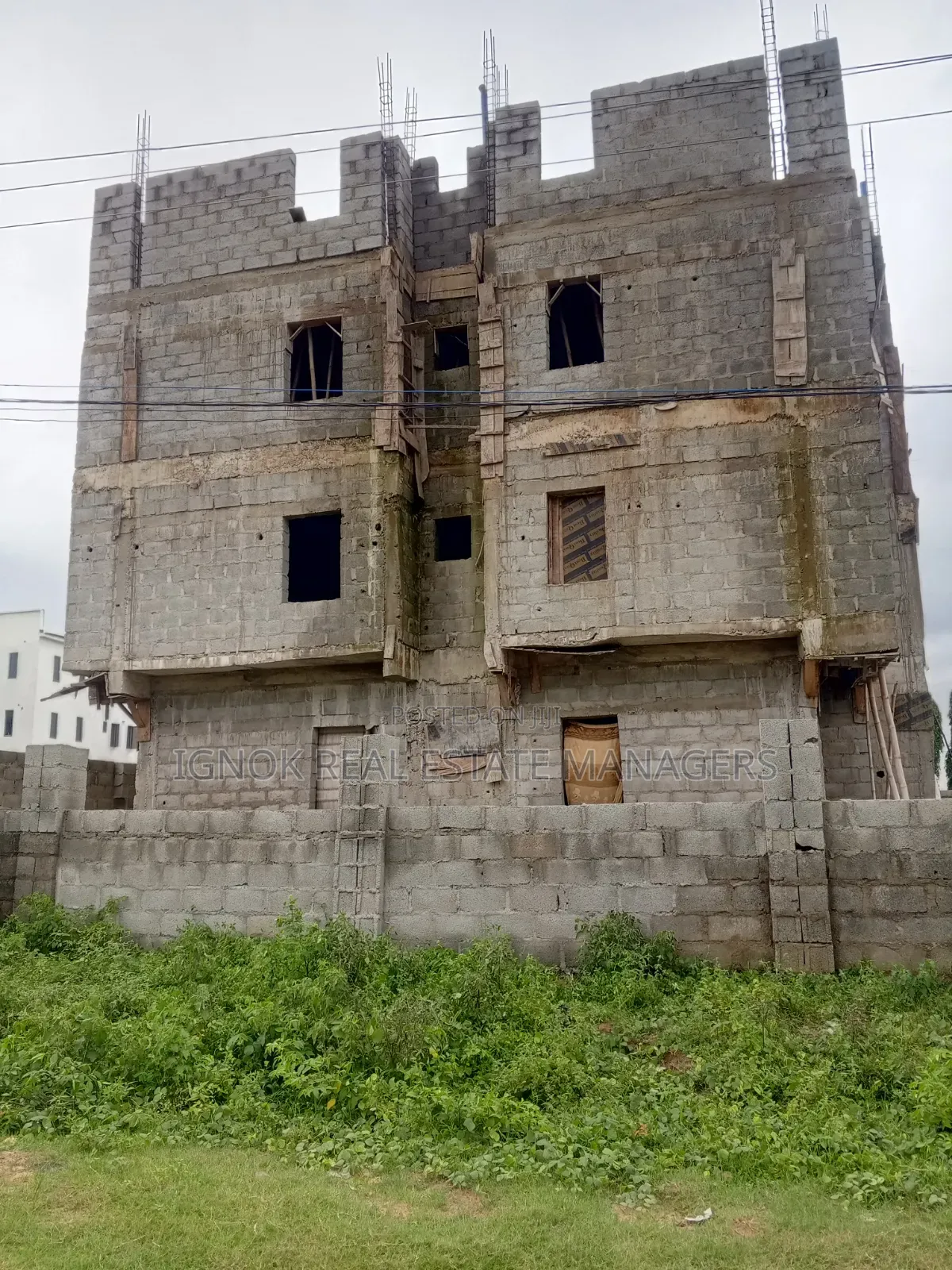 3bdrm Block of Flats in Berger Lifecamp, Dape for sale in Dape
