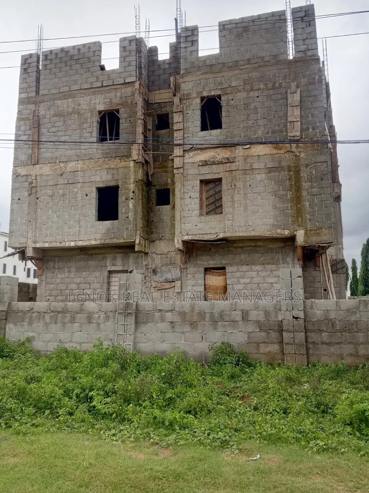3bdrm Block of Flats in Berger Lifecamp, Dape for sale in Dape
